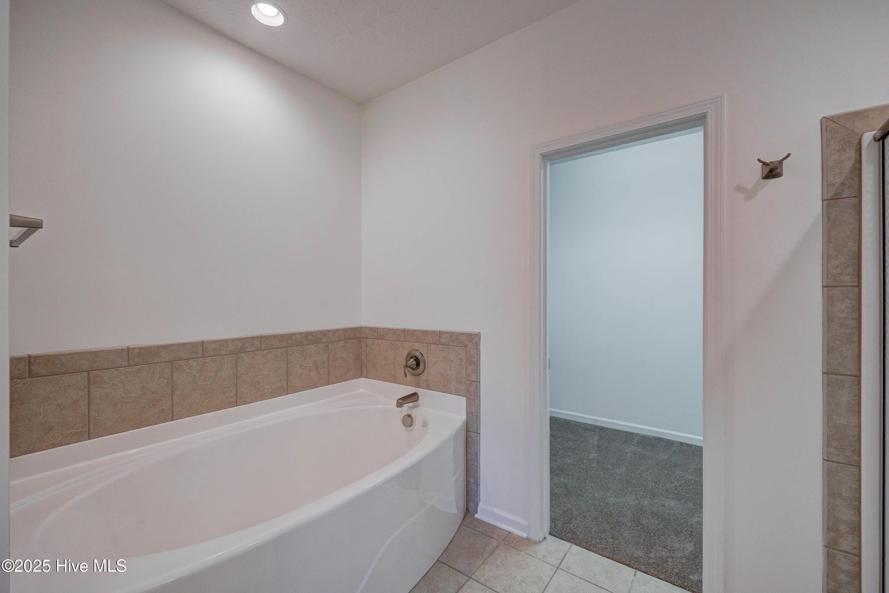 New Bern, North Carolina 28562, United States, 5 Bedrooms Bedrooms, ,4 BathroomsBathrooms,Residential,Pending,101462