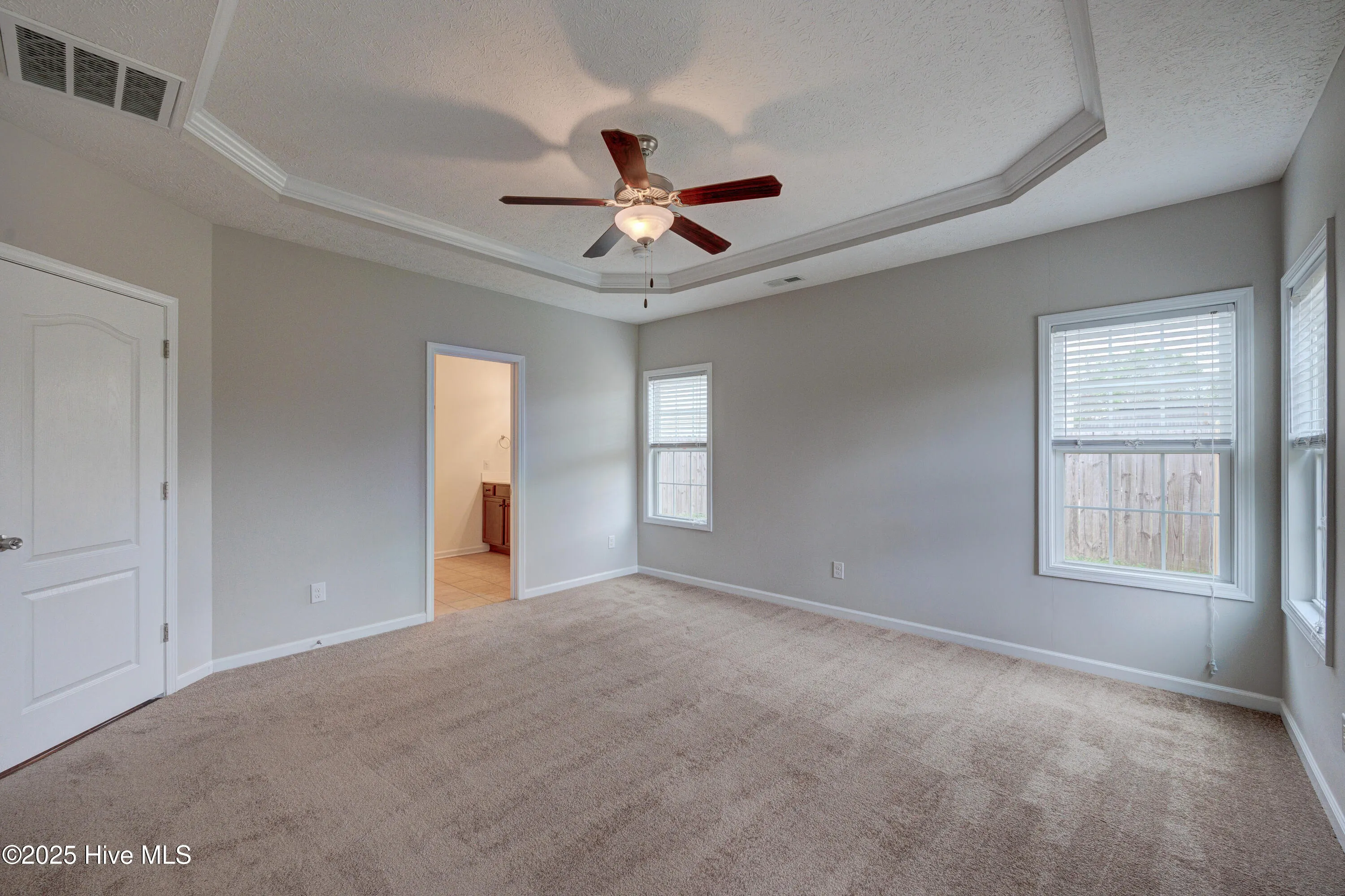 New Bern, North Carolina 28562, United States, 5 Bedrooms Bedrooms, ,4 BathroomsBathrooms,Residential,Pending,101462