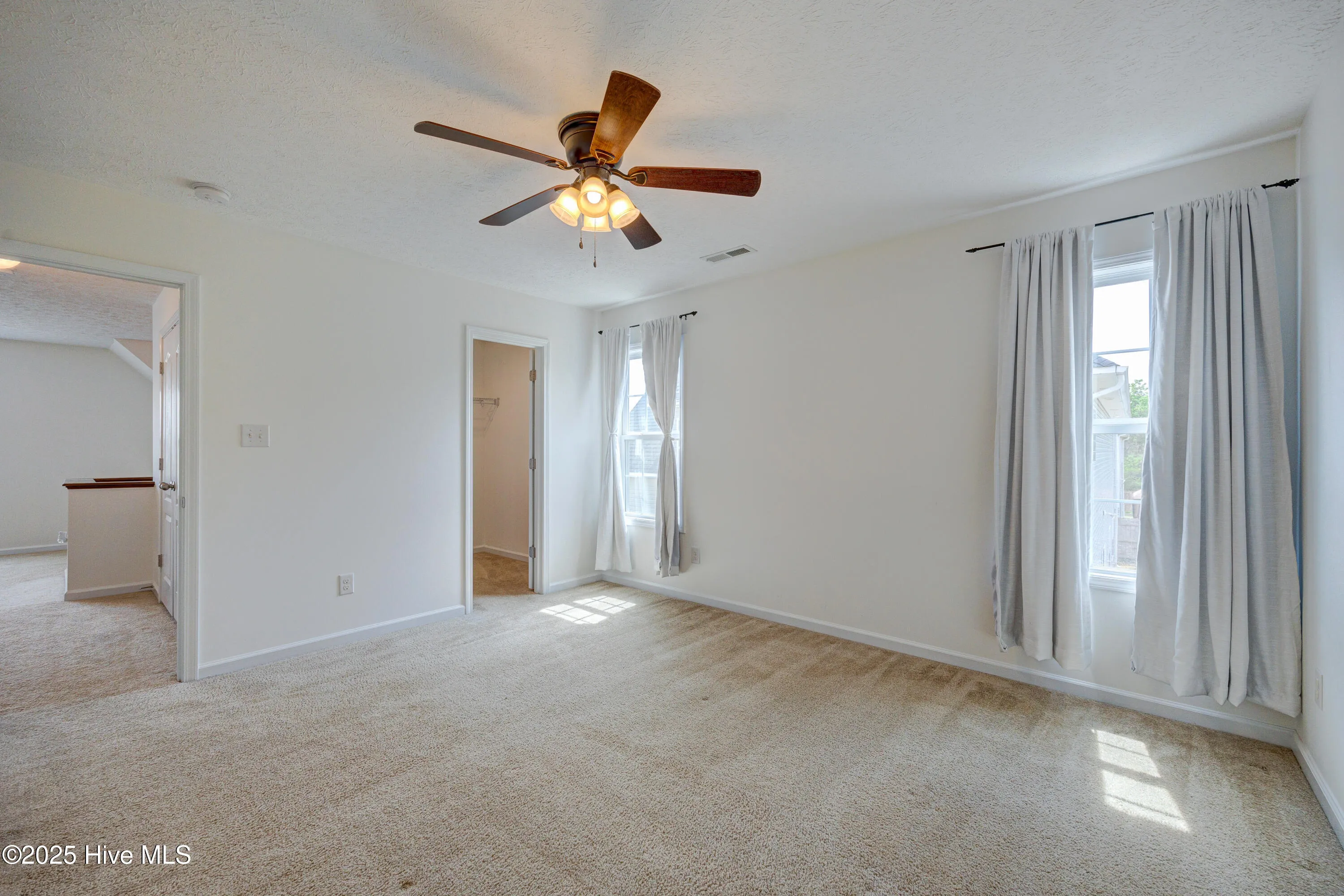 New Bern, North Carolina 28562, United States, 5 Bedrooms Bedrooms, ,4 BathroomsBathrooms,Residential,Pending,101462