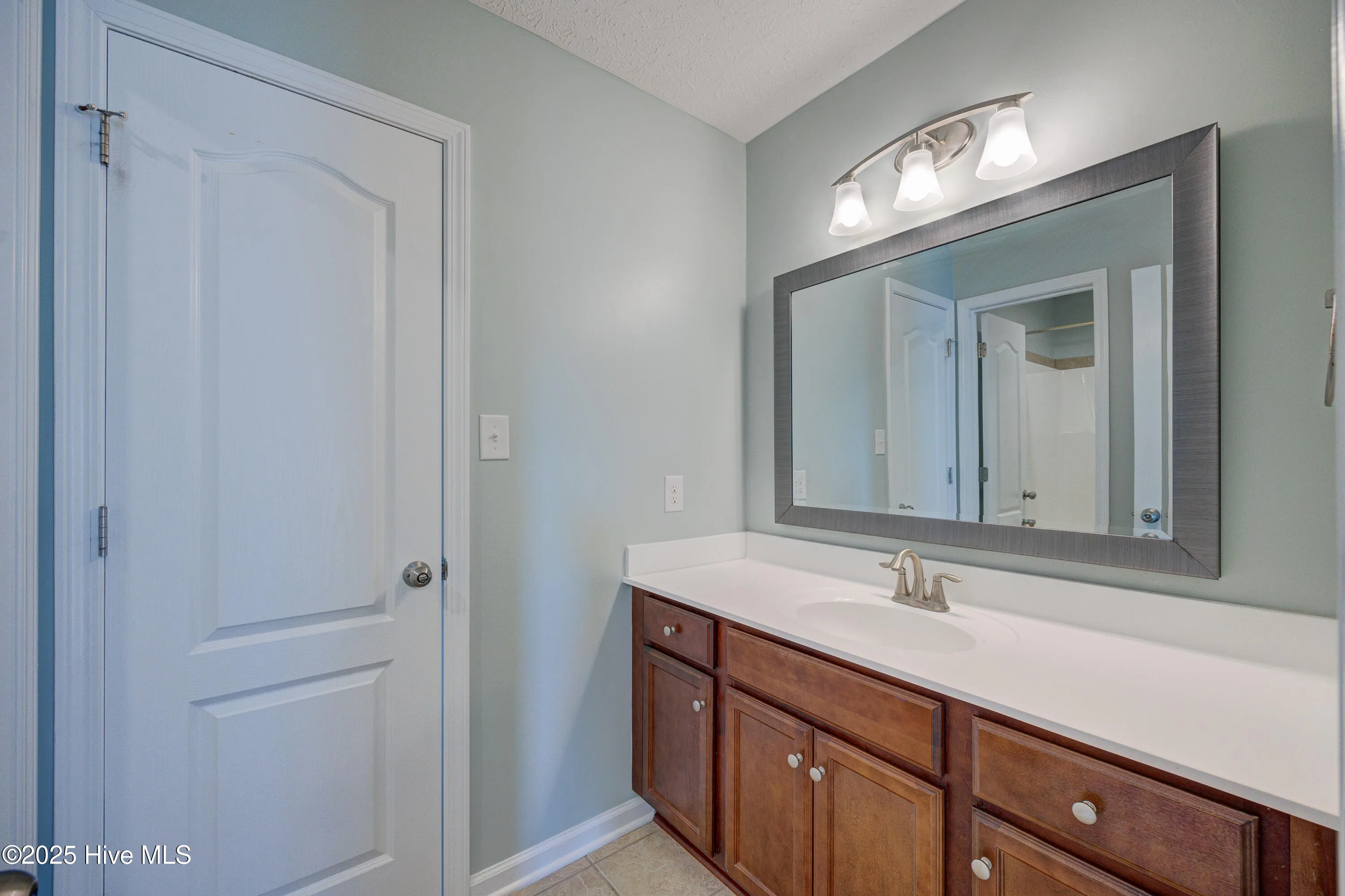 New Bern, North Carolina 28562, United States, 5 Bedrooms Bedrooms, ,4 BathroomsBathrooms,Residential,Pending,101462