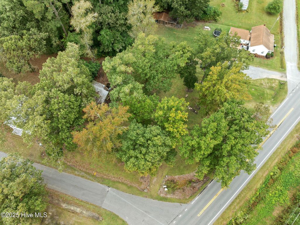 Photo of 8068 Nc-43, Greenville, NC 27858 (MLS # 100536109)