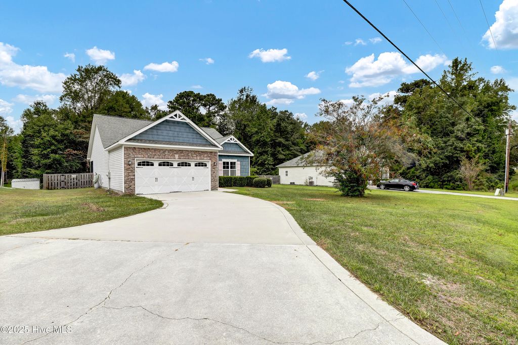 Photo of 596 Tar Landing Road, Holly Ridge, NC 28445 (MLS # 100530937)