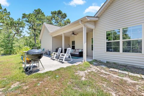 A home in Sneads Ferry