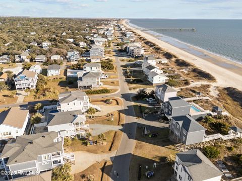 A home in Oak Island