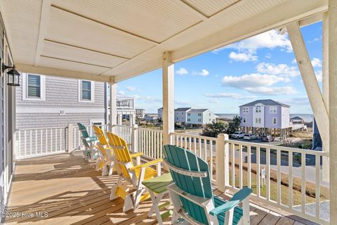 A home in Oak Island