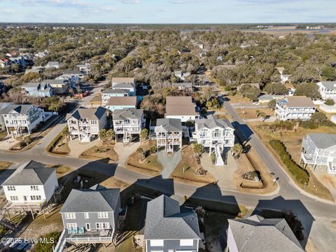 A home in Oak Island