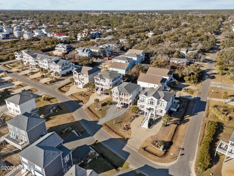 A home in Oak Island