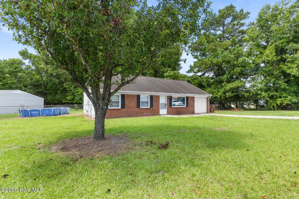 Photo of 500 Thyme Court, Jacksonville, NC 28540 (MLS # 100520144)