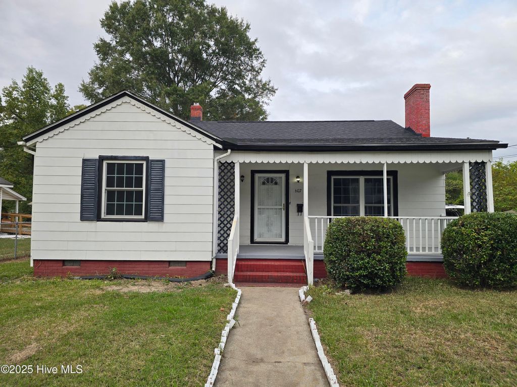 Photo of 607 E 9th Street, Scotland Neck, NC 27874 (MLS # 100535660)