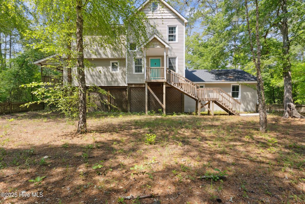 Photo of 975 River Bend Drive, Burgaw, NC 28425 (MLS # 100506543)