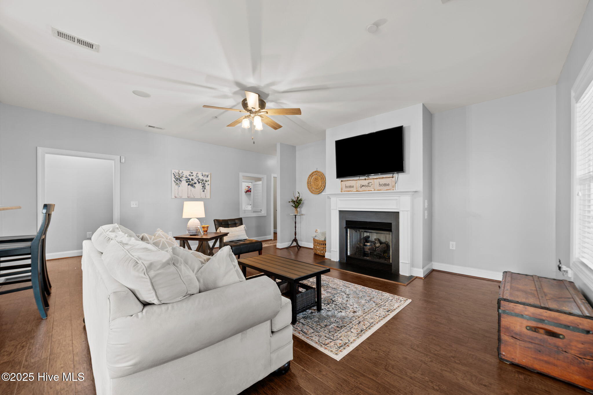 1921 Covengton Way 101