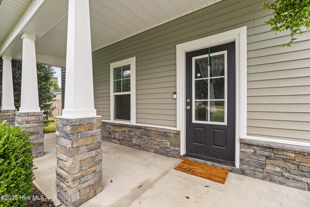Photo of 212 Wintergreen Lane, Hubert, NC 28539 (MLS # 100533840)