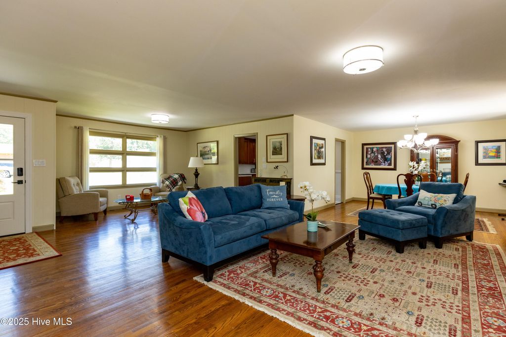 Photo of 106 N Lakeside Drive, Smithfield, NC 27577 (MLS # 100510088)