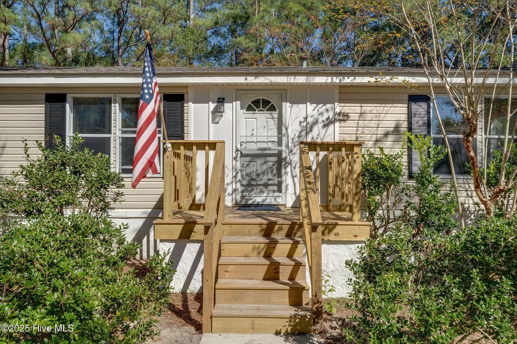 Photo of 291 Creekstone Trail, Rocky Point, NC 28457 (MLS # 100538910)