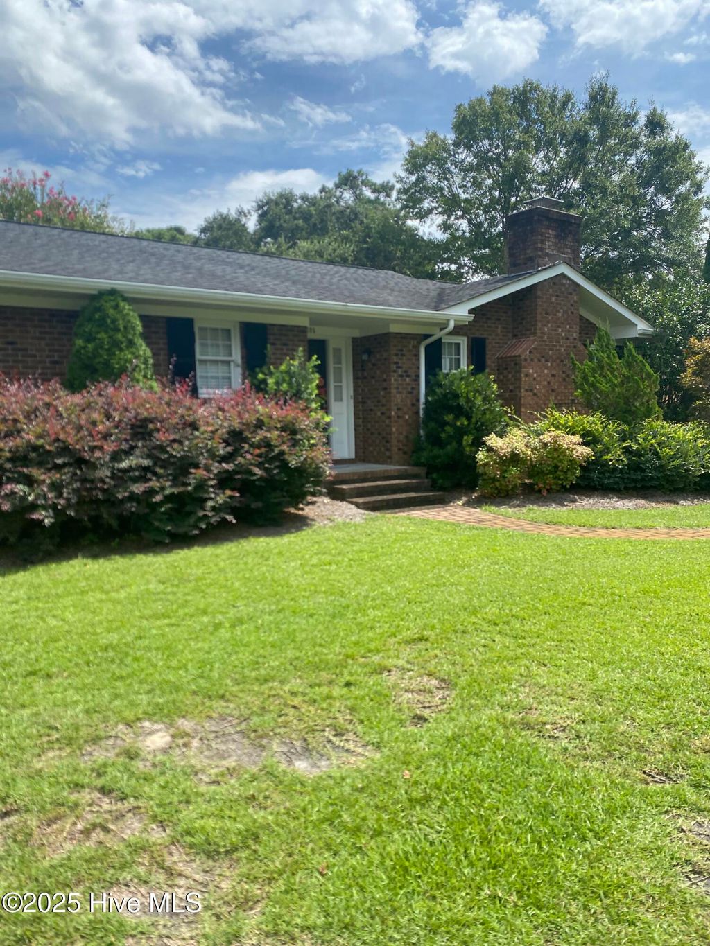 Photo of 105 Sandpiper Drive, Newport, NC 28570 (MLS # 100537866)