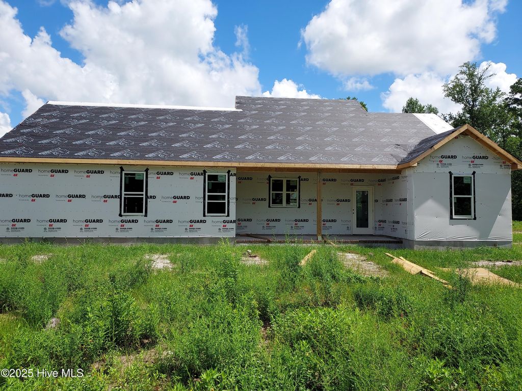 Photo of 664 Bright Harvest Drive, Maysville, NC 28555 (MLS # 100519731)