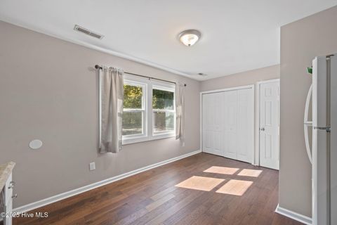 Tiny photo for 304 Sheffield Road, Jacksonville, NC 28546 (MLS # 100543026)