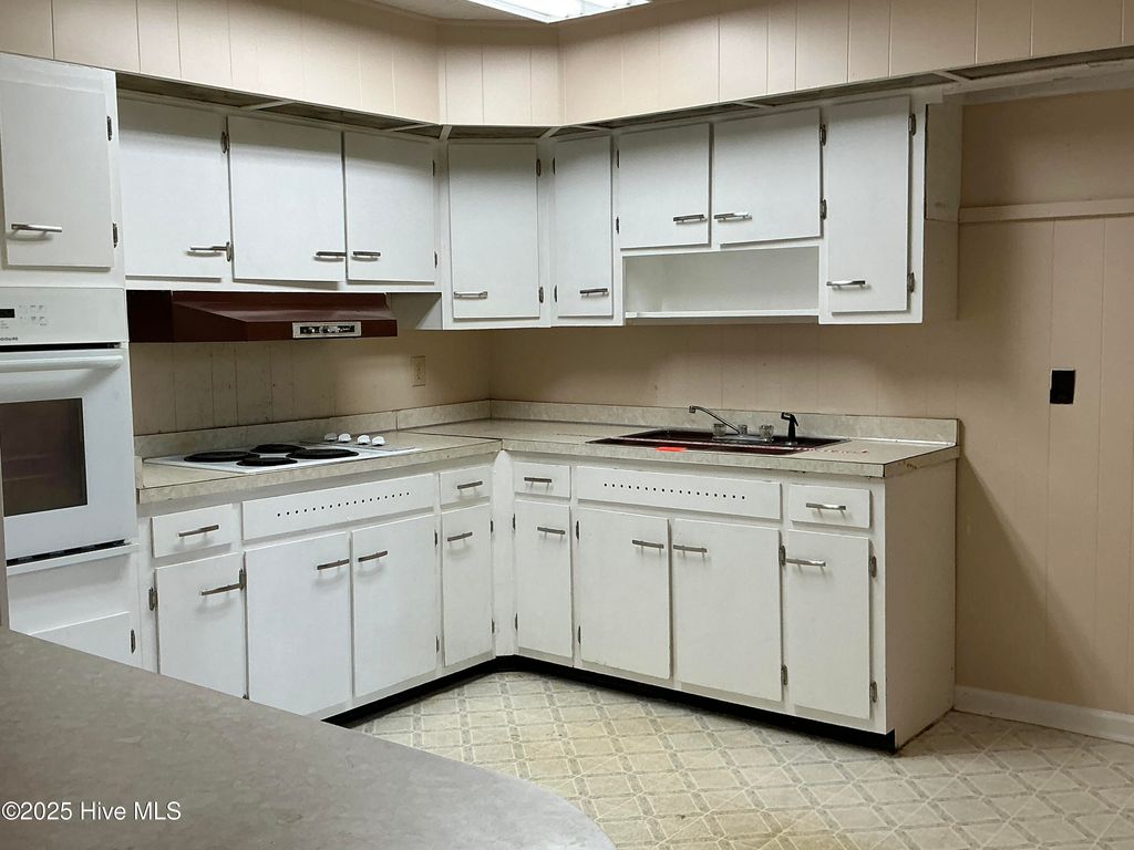 Photo of 702 Forest Grove Avenue, Jacksonville, NC 28540 (MLS # 100531079)