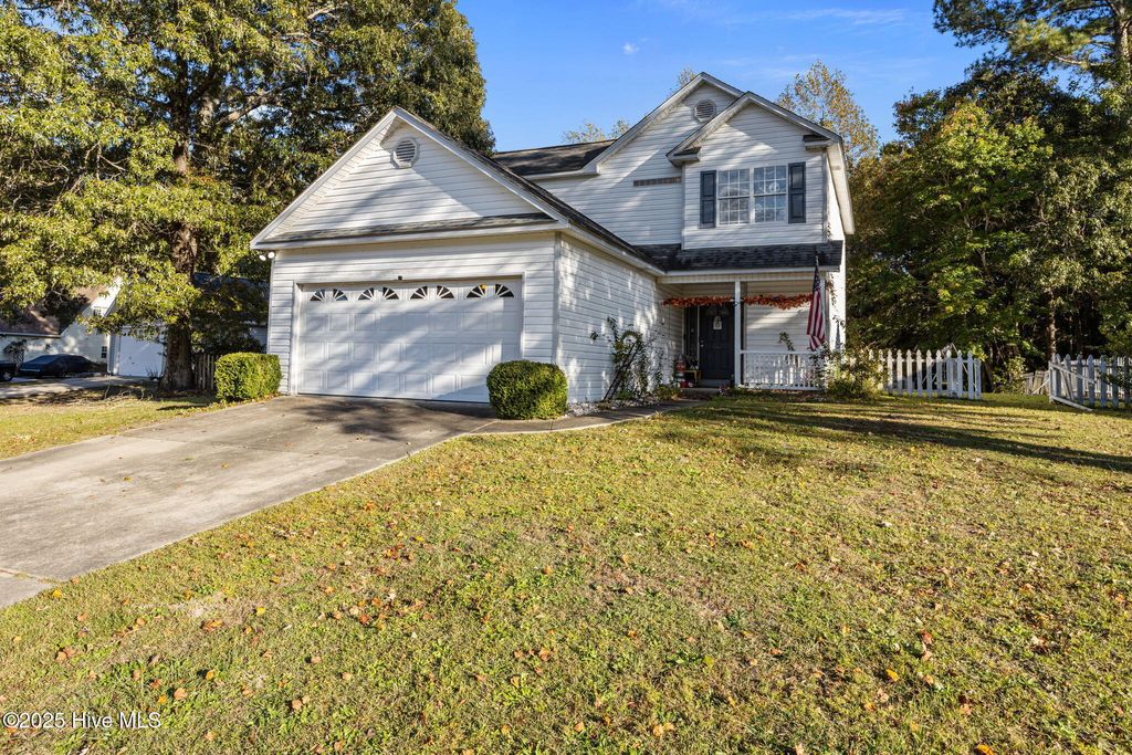 Photo of 128 Lee K Allen Drive, Havelock, NC 28532 (MLS # 100537645)