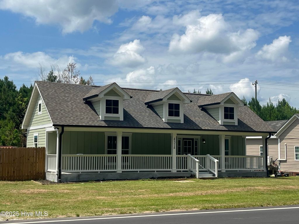 Photo of 4314 E Nc Highway 53 E, Burgaw, NC 28425 (MLS # 100520633)