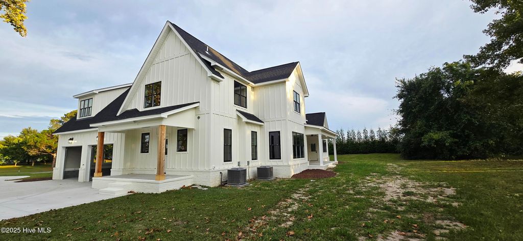 Photo of 2827 Landing Circle, Grimesland, NC 27837 (MLS # 100532206)