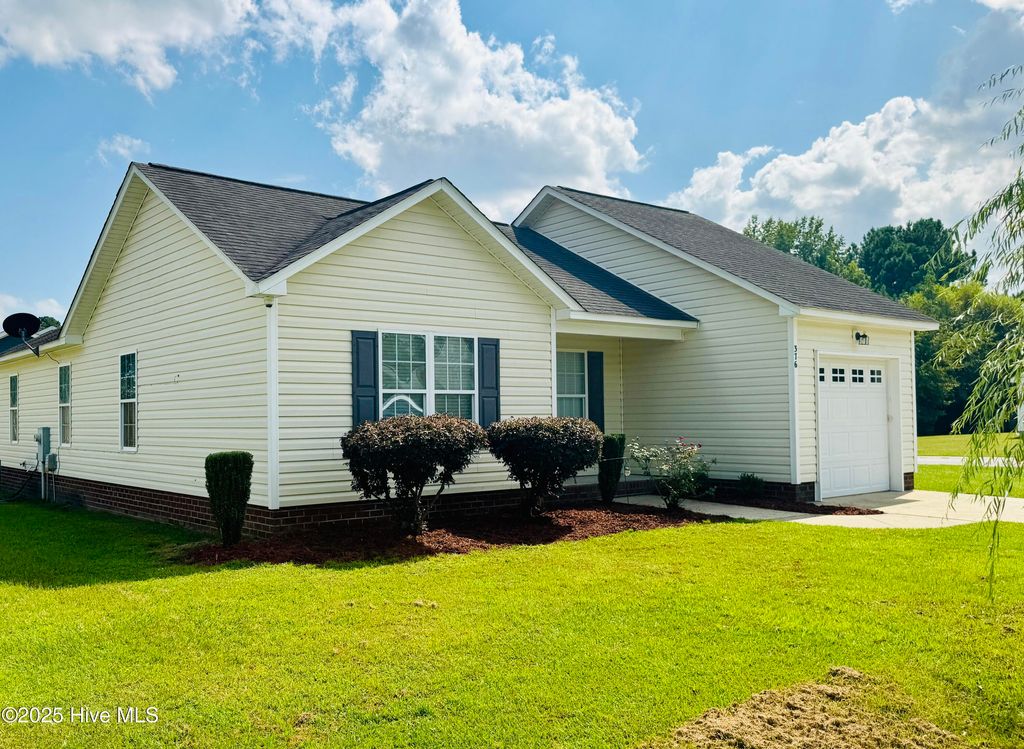 Photo of 376 Tamarack Drive, Ayden, NC 28513 (MLS # 100527462)