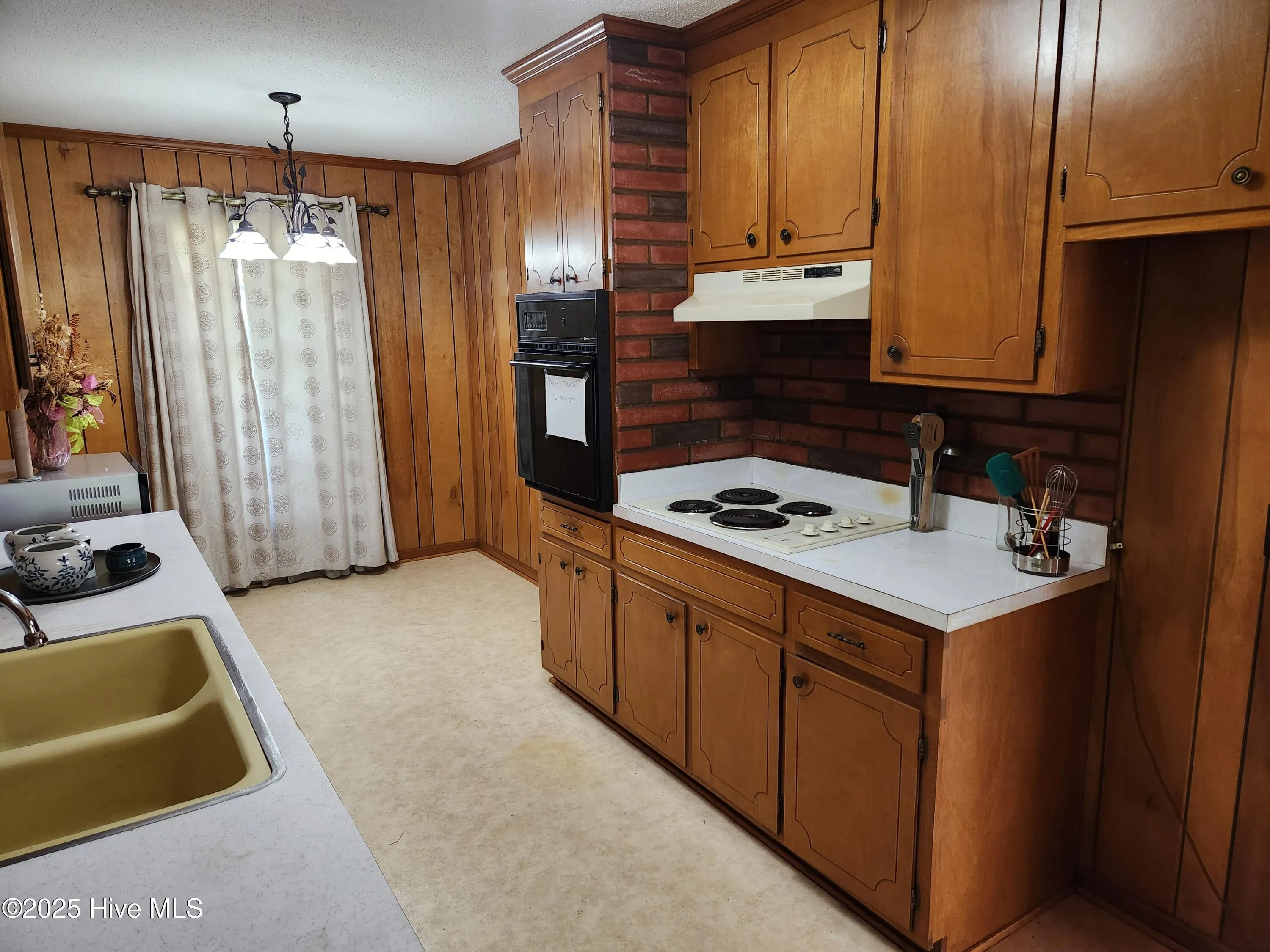 Goldsboro, North Carolina 27530, United States, 4 Bedrooms Bedrooms, ,3 BathroomsBathrooms,Residential,Active,133058