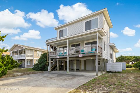 A home in Oak Island