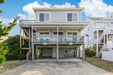 A home in Oak Island