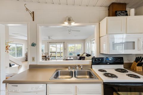 A home in Oak Island