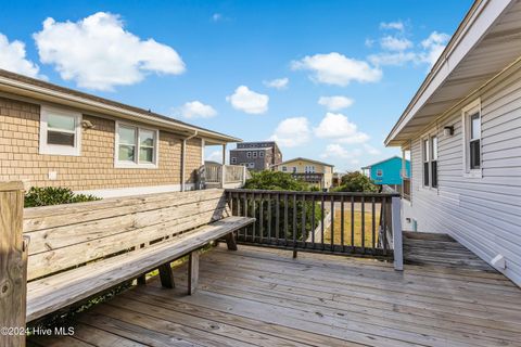 A home in Oak Island