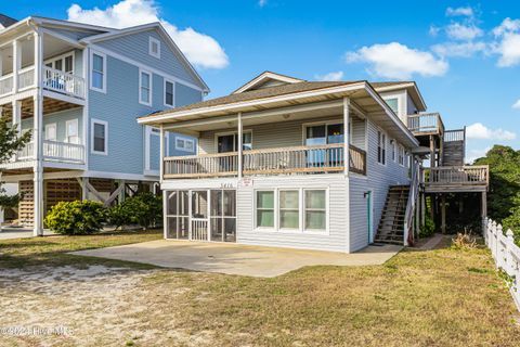 A home in Oak Island