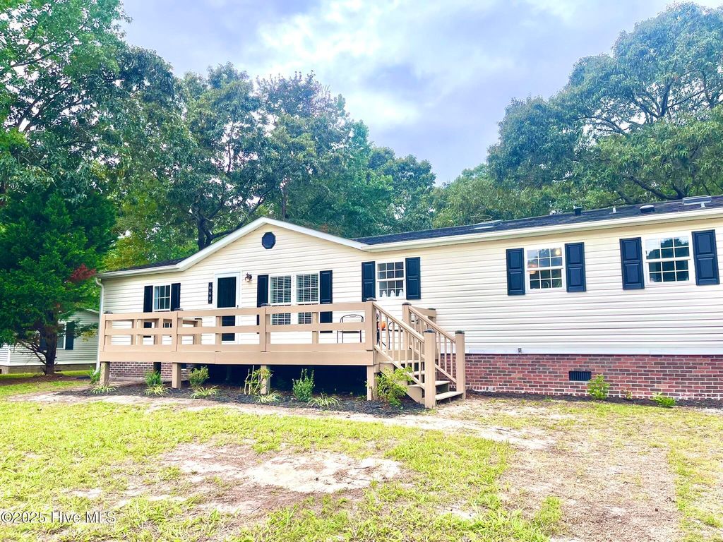 Photo of 660 King Drive, Hampstead, NC 28443 (MLS # 100529804)