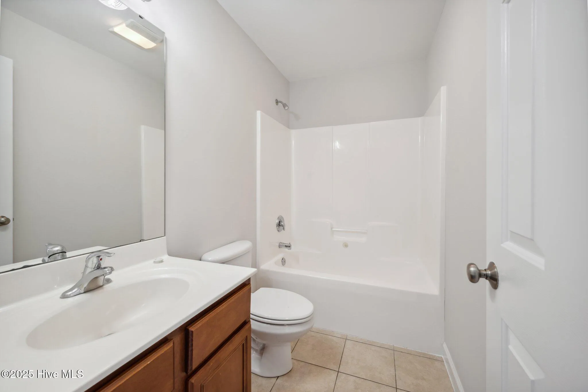 Wilmington, North Carolina 28411, United States, 3 Bedrooms Bedrooms, ,3 BathroomsBathrooms,Residential,Active,137205