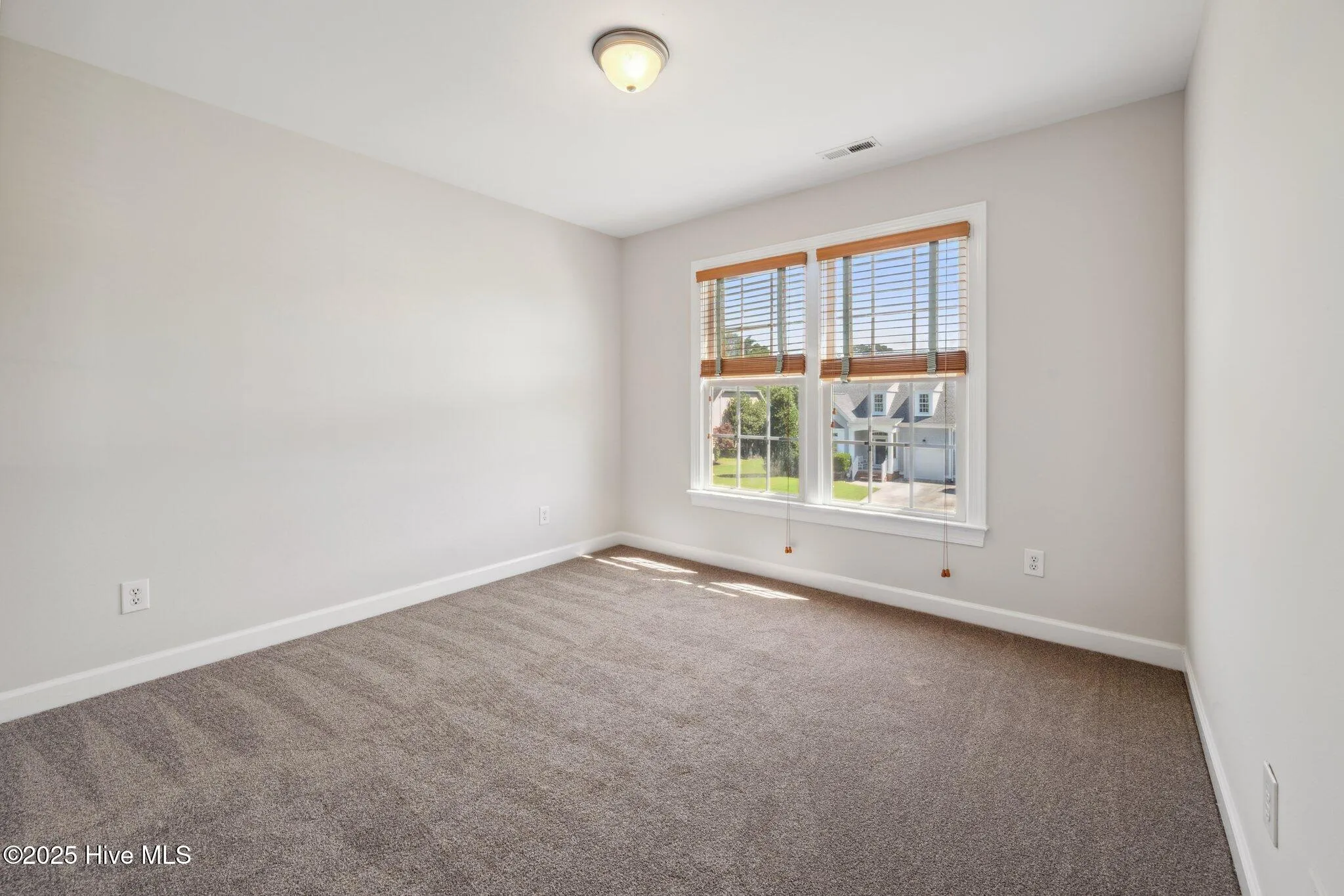 Wilmington, North Carolina 28411, United States, 3 Bedrooms Bedrooms, ,3 BathroomsBathrooms,Residential,Active,137205