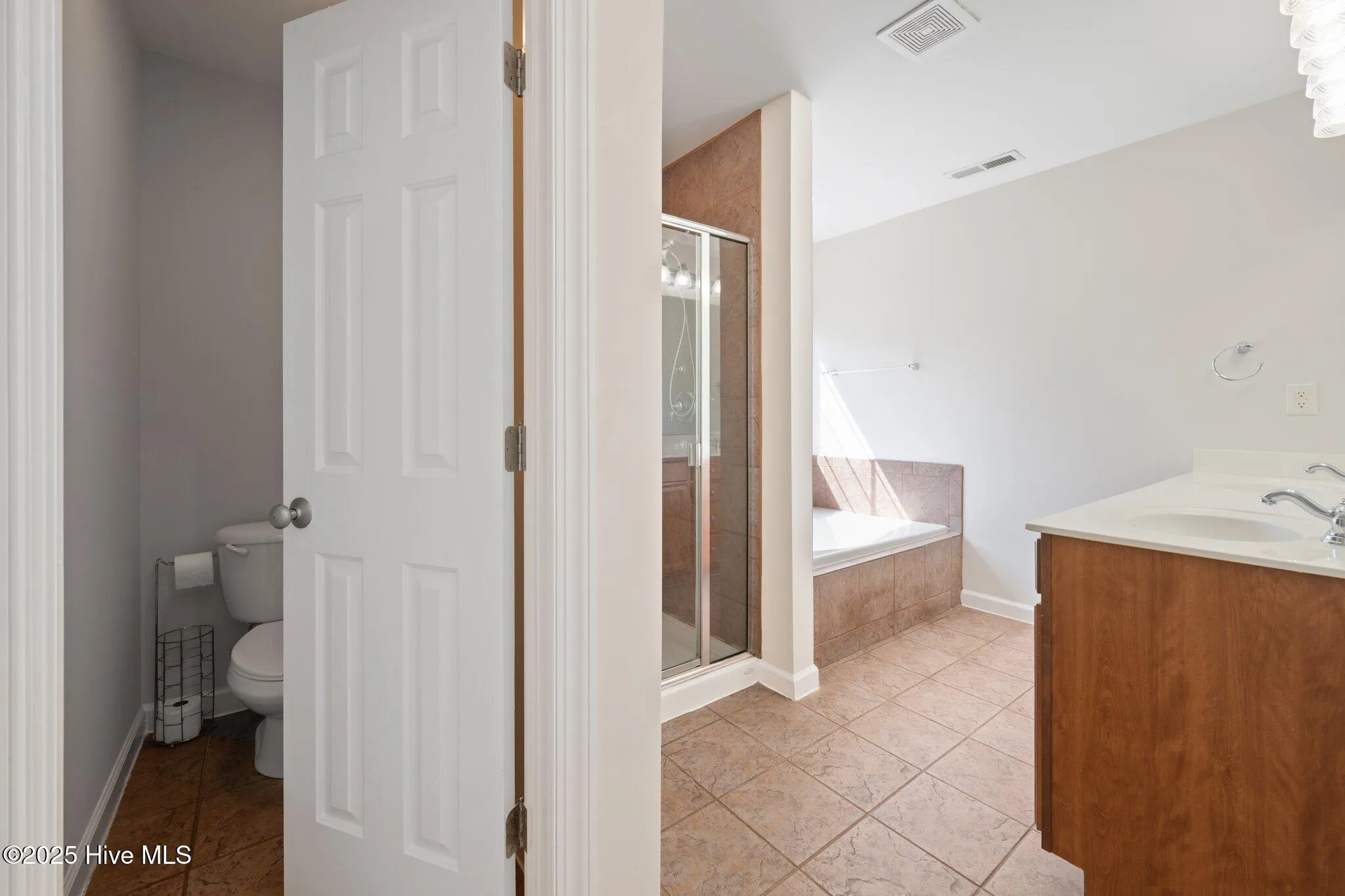 Wilmington, North Carolina 28411, United States, 3 Bedrooms Bedrooms, ,3 BathroomsBathrooms,Residential,Active,137205