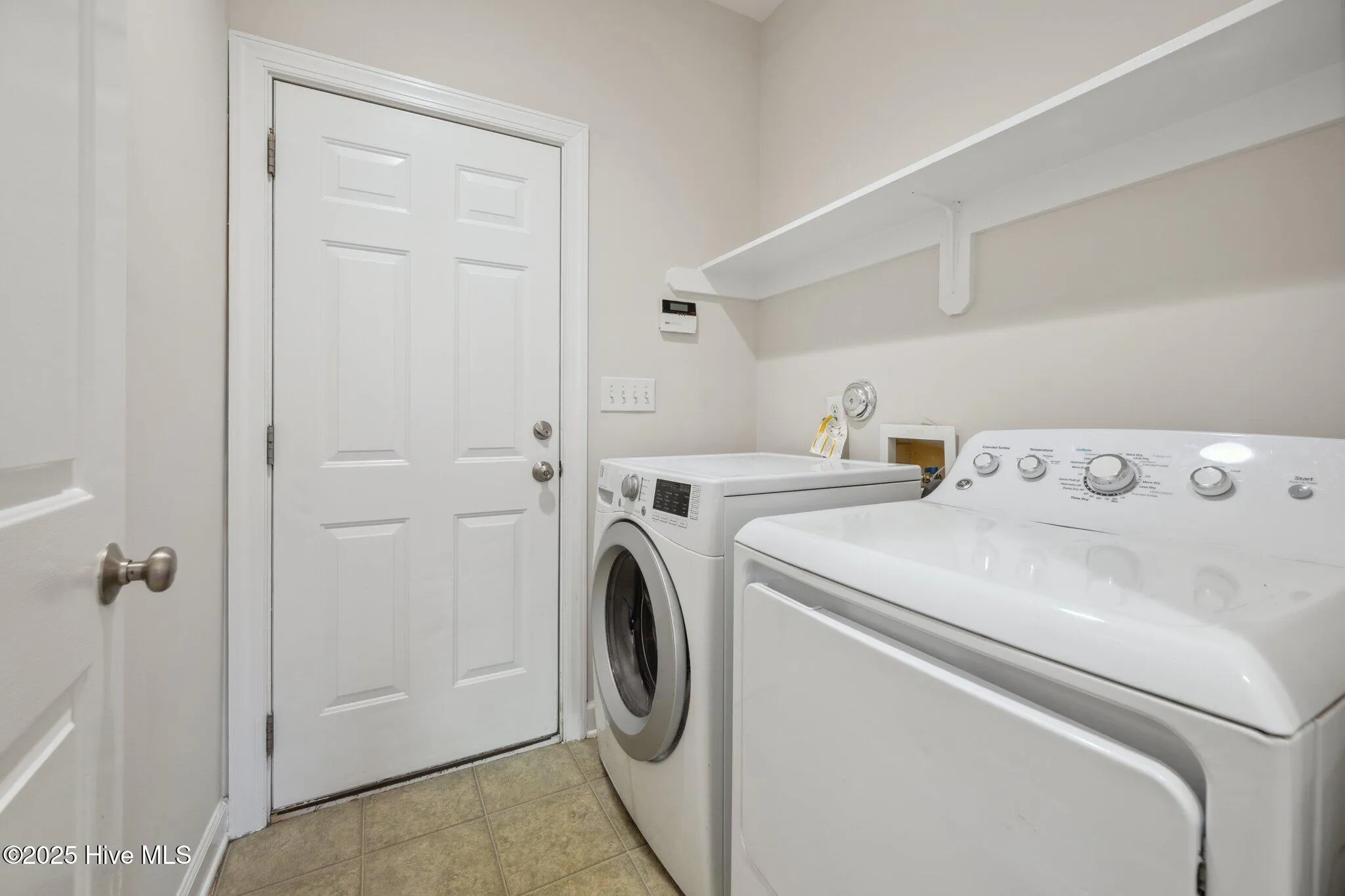 Wilmington, North Carolina 28411, United States, 3 Bedrooms Bedrooms, ,3 BathroomsBathrooms,Residential,Active,137205