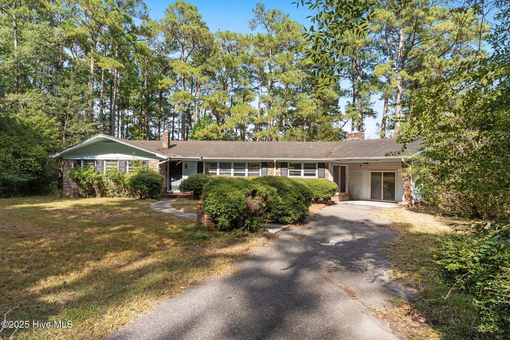 Photo of 159 Pine Street, Shallotte, NC 28470 (MLS # 100534429)