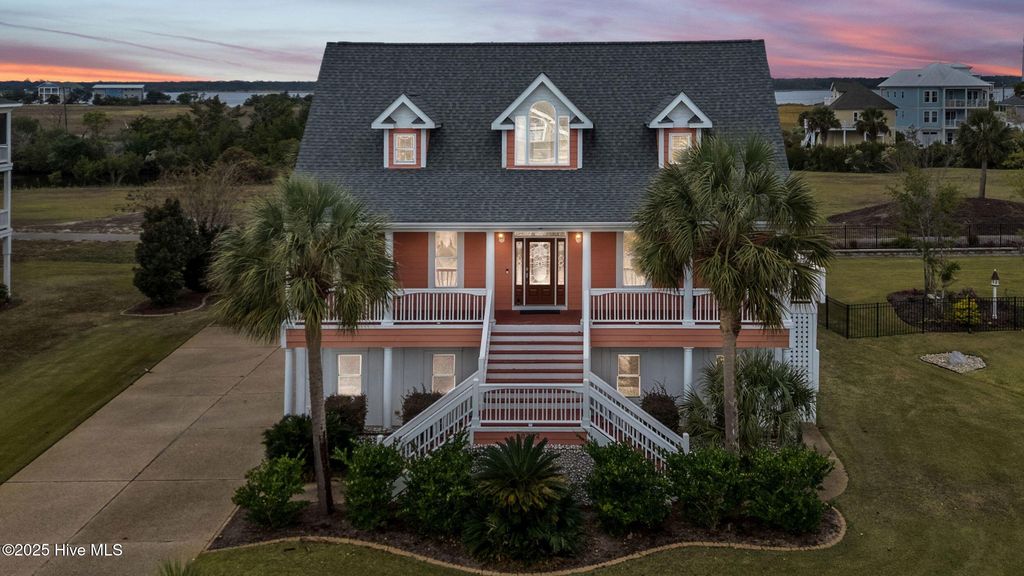 Photo of 8222 Lakeview Drive, Wilmington, NC 28412 (MLS # 100538767)