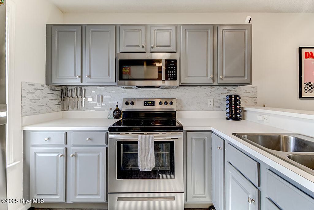 Photo of 4609 Mcclelland Drive #104, Wilmington, NC 28405 (MLS # 100532817)