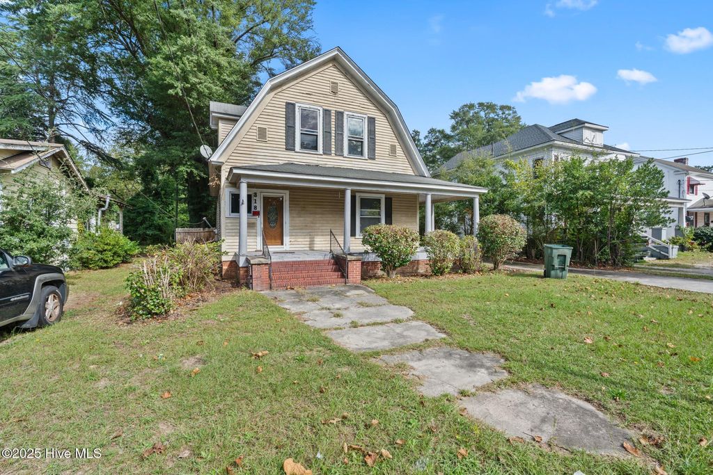 Photo of 318 Spring Street, Hamlet, NC 28345 (MLS # 100536712)