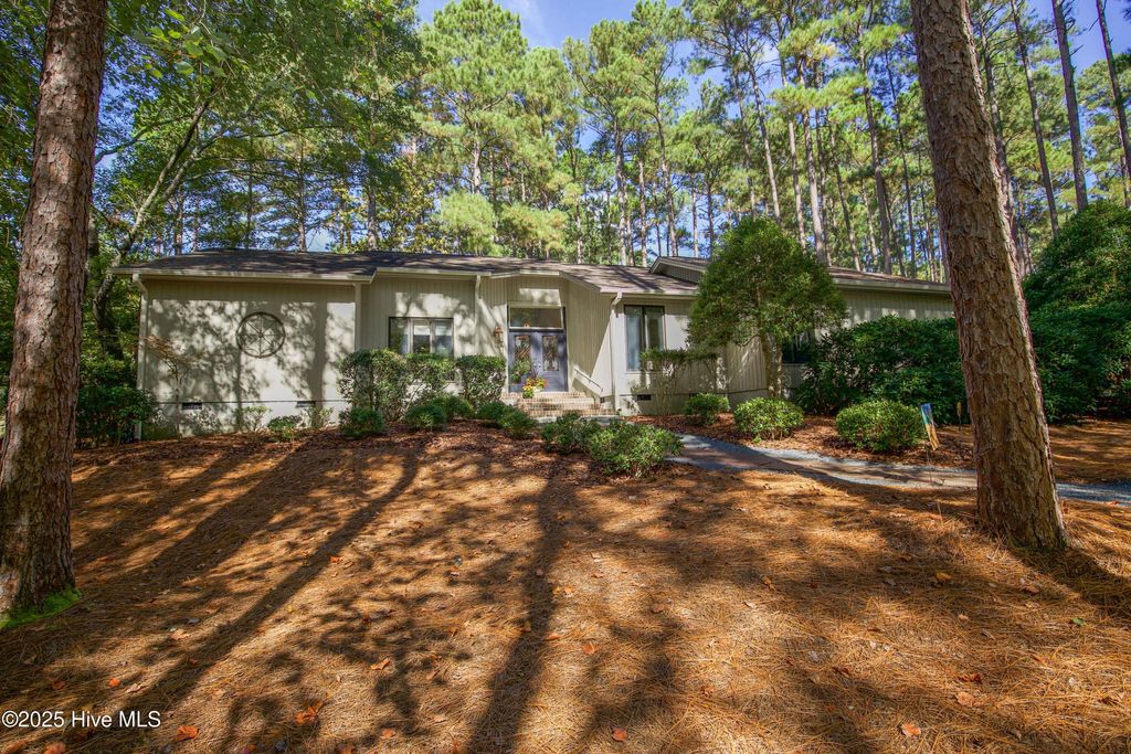 Photo of 12 Whithorn Court, Pinehurst, NC 28374 (MLS # 100535933)