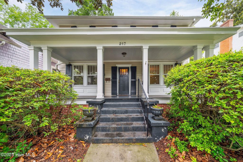 Photo of 217 N 18th Street, Wilmington, NC 28405 (MLS # 100512414)