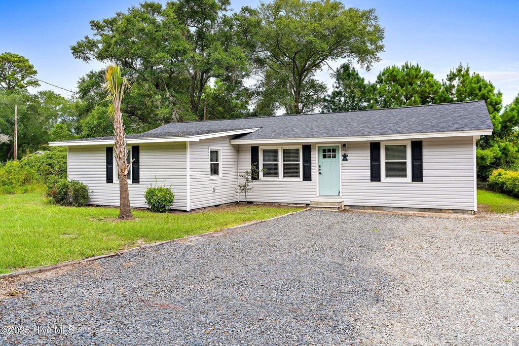 Photo of 6274 Culpepper Road SW, Ocean Isle Beach, NC 28469 (MLS # 100502408)