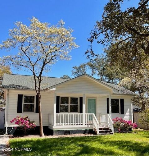 A home in Oak Island