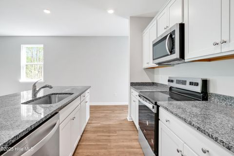 Tiny photo for 264 Red Vineyard Way #Lot 15, Jacksonville, NC 28546 (MLS # 100543176)