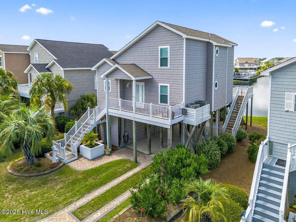 Photo of 7 Oleander Lane, Ocean Isle Beach, NC 28469 (MLS # 100515123)