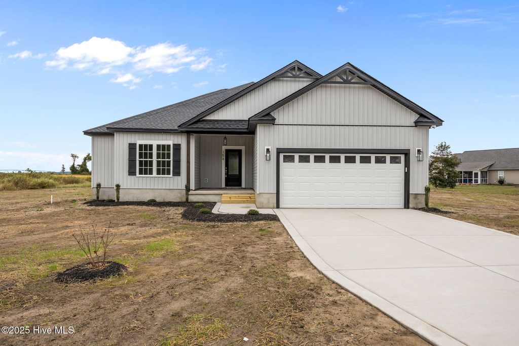 Photo of 154 Planters Walk Drive, Snow Hill, NC 28580 (MLS # 100531293)