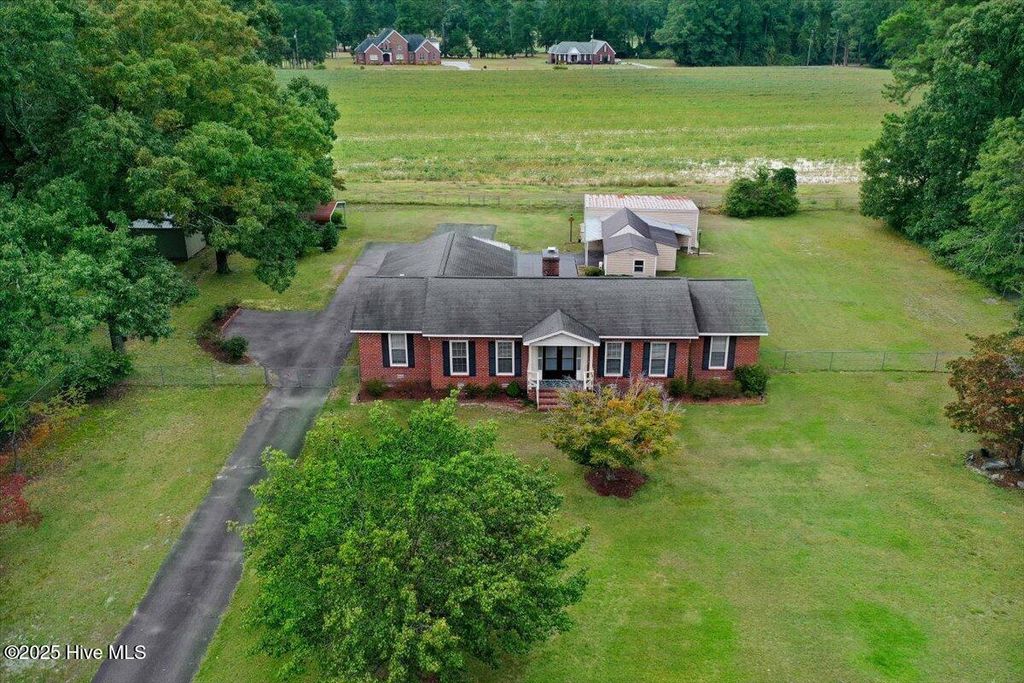 Photo of 2635 Dogwood Lane, Kinston, NC 28504 (MLS # 100544178)