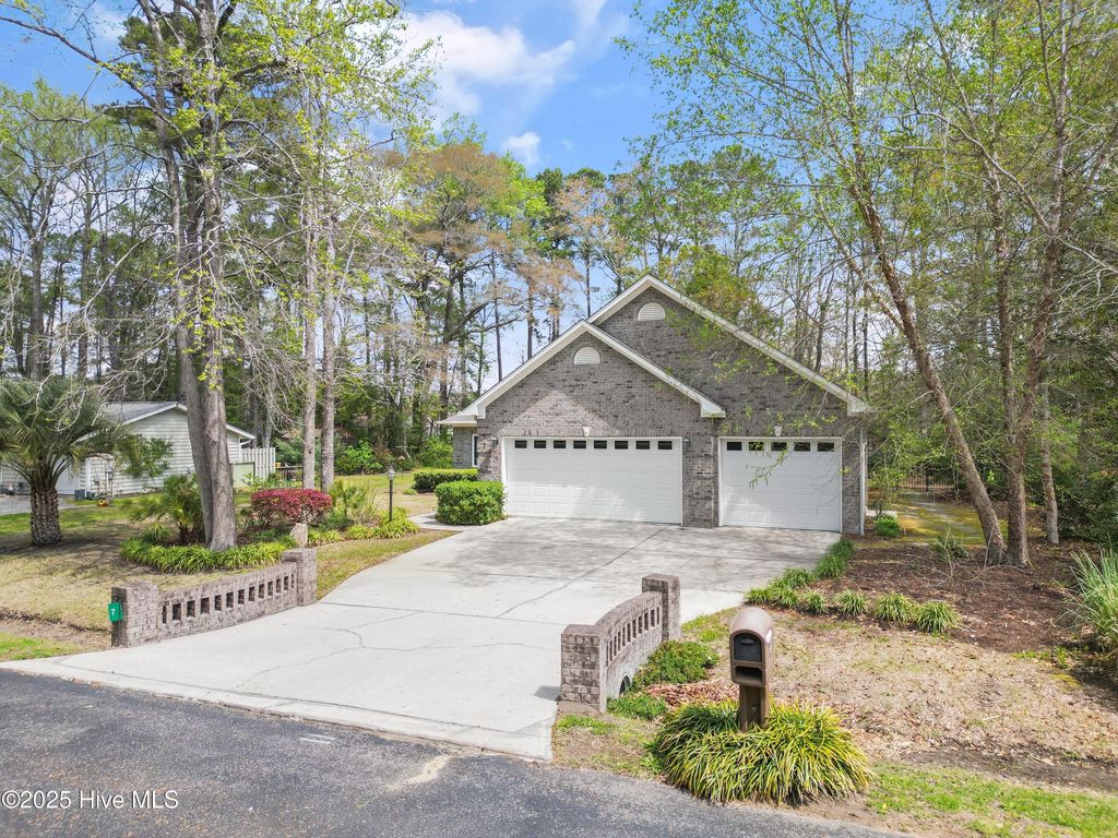 Photo of 7 Sand Dollar Court, Calabash, NC 28467 (MLS # 100500252)